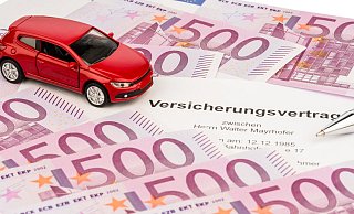 Immer Ärger mit? Diesmal nicht, die Versicherungen versprechen Kulanz in Corona-Zeiten. - picture alliance