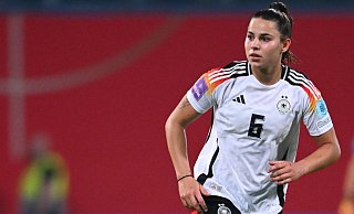 Nationalspielerin Lena Oberdorf fühlt sich manchmal als «Objekt» in den sozialen Medien - Sebastian Christoph Gollnow/dpa