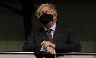 Kein Zurück? Premier Boris Johnson will die Corona-Beschränkungen bald aufheben. - Foto: Alberto Pezzali/PA Wire/dpa