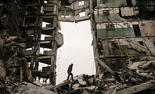 Laut UNHCR sind rund 14 Millionen Menschen seit Kriegsbeginn aus ihren Häusern in der Ukraine vertrieben worden. - Vadim Ghirda/AP/dpa