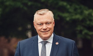 Höxters Bürgermeister Daniel Hartmann (parteilos) stellt sich bei den Kommunalwahlen im September erneut zur Wahl. - Claudia Warneke