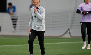 Südkoreas Fußball-Verband hatte sich nach dem Scheitern der Nationalmannschaft im Halbfinale des Asien-Cups von Trainer Jürgen Klinsmann getrennt. - Thanassis Stavrakis/AP/dpa