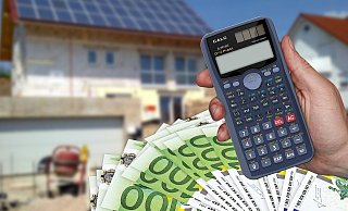 Wer neu bauen oder eine gebrauchte Immobilie kaufen will, muss in der Regel gut rechnen. In Herford ist der Kauf auch immer eine Frage des Angebots. - Gerd Altmann/Pixabay