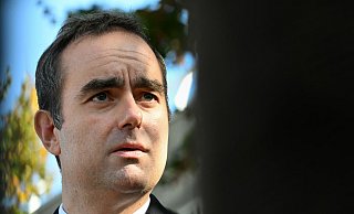 Lecornu will die politische Krise überwinden und am Montag einen Haushalt einbringen. - Martin Lelievre/Pool AFP/AP/dpa