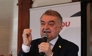 Innenminister Herbert Reul beim Blaulichtgespräch der CDU Hiddenhausen. - Claus Frickemeier