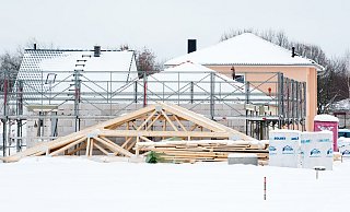 Winter auf der Baustelle: Eis und Schnee muss kein Hinderungsgrund für den Fortgang der Arbeiten sein. - Andrea Warnecke/dpa-tmn