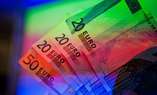 Nicht einfach nur ein Tauschmittel: Oft messen Menschen Geld deutlich mehr Bedeutung bei. - Frank Rumpenhorst/dpa/dpa-tmn