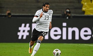 Deutschlands Emre Can am Ball. - Federico Gambarini/dpa