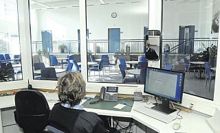 Ein Blick in den Besuchsraum in der Bürener Unterbringungseinrichtung für Ausreisepflichtige. - Reinhard Peters (Archiv)