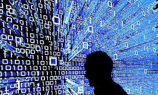 Für viele Menschen in Deutschland ist Künstliche Intelligenz (KI) längst Teil ihres Arbeitsalltags. (Symbolbild) - Peter Steffen/dpa