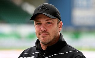 Zweitligist SC Paderborn und Trainer Lukas Kwasniok haben ihre Zusammenarbeit vorzeitig bis zum Sommer 2025 verlängert. - Jens Niering/dpa