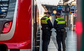 «20 Prozent pauschal mehr Sicherheitspersonal reicht meines Erachtens nicht», sagt der EVG-Vorsitzende Martin Burkert mit Blick auf die bevorstehende Fußball-EM in Deutschland. - Andreas Arnold/dpa