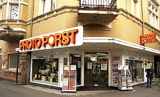 Früher hatte Herford mehrere Fotogeschäfte, so auch diese Filiale der bundesweiten Kette Photo-Porst.  - Sammlung Polster