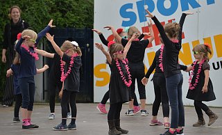 Diverse Tanzgruppen aus Paderborner Sportvereinen hätten beim Tag des Sports auf der Aktionsbühne wieder ihr Können gezeigt. - Archivfoto: Marc Köppelmann