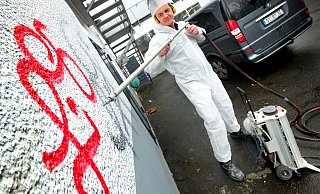 Graffitis müssen aufwendig entfernt werden (Symbolbild). - Andreas Frücht