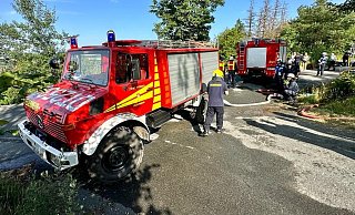 Einsatzkräfte aus den Kreise Paderborn, Höxter und Lippe beteiligen sich an der Feuerwehrübung im Eggegebirge bei Altenbeken. - Ralph Meyer