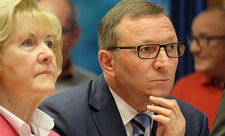 Helke Nolte-Ernsting und Kurt Nagel am Abend der Bürgermeisterwahl 2015. Eine erneute Kandidatur 2020 schließt Nagel aus. Offen ist aber, ob er sich erneut um den Vorsitz im Stadtverband bemühen wird. - Thorsten Gödecker