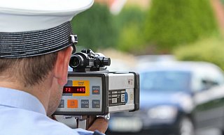 An der Stelle auf der B 239 liegt die zugelassene Höchstgeschwindigkeit für Pkw bei 100 km/h. - Andreas Zobe