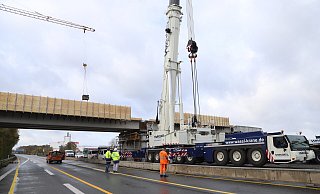 Nobilia baut Brücke über die A2 - Charlotte Mahncke