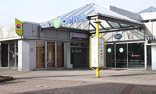 Das City-Center steht leer. Alle Mieter haben das Gebäude verlassen. Der 1980 eingeweihte Betonbau soll noch in diesem Jahr abgerissen werden. - Heidi Froreich