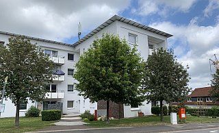 In diesem Mehrfamilienhaus in der Bad Oeynhausener Südstadt war in der Nacht zum 25. Mai eine 36-jährige Frau getötet worden. - Nicole Bliesener