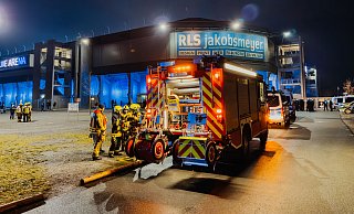 Bei den Ausschreitungen in der Home-Deluxe-Arena wurden im Dezember 2023 mehrere Menschen verletzt. - Besim Mazhiqi