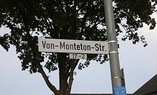 Die Von-Monteton-Straße liegt in Mastbruch im Paderborner Ortsteil Schloß Neuhaus. - (Archivfoto) Jochem Schulze