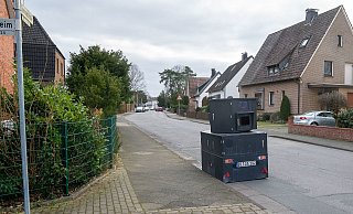 In der Sommerstraße wird definitiv viel zu schnell gefahren. Darum parkte Blitzer Guntram in Januar dort. Eigentlich keine große Sache, aber die Polizei hatte ihm ein Knöllchen verpasst und damit für Gesprächsstoff gesorgt. - Christian Mathiesen