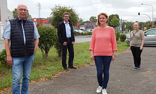 Die CDU ist zuversichtlich. Stadtverbandsvorsitzende Angelika Lindner (vorn) sowie Franz-Josef Hünerbein (v. l.), Stephan Heitbrink und Julia Iwakin wollen bei der Kommunalwahl mehr Sitze als die SPD gewinnen. - Gunter Held