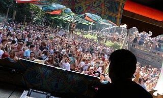 Beliebt: Jährlich zieht das Wonderland-Festival mit seiner besonderen Atmosphäre um die 8.000 Menschen an. - Sonja Rohlfing