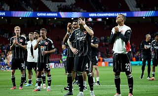 Eintracht Frankfurt hat in Madrid eine Lehrstunde erhalten. - Canales Carvajal/dpa