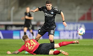 SCP-Winterneuzugang Koen Kostons, hier beim Gastspiel in Wiesbaden, wird auch am Samstag auf Schalke in der Paderborner Startelf stehen. - picture alliance/dpa