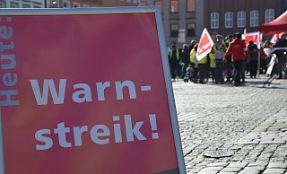 In Minden streikten mehr als 1.500 Menschen. - Thomas Lieske