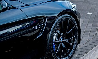 Die Polizei sucht Zeugen, denen ein schwarzer BMW aufgefallen ist (Symbolbild). - Pixabay