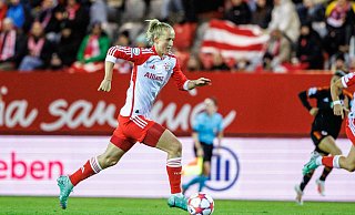 Lea Schüller hat mit ihrem Team auf dem erhofften Weg ins Viertelfinale der Champions League Punkte liegen lassen. - Matthias Balk/dpa