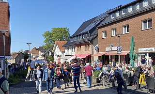 Beim Frühlingsfest 2022 war viel los in der Innenstadt. - Dirk Windmöller