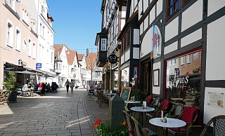 In der Lübbecker Innenstadt hat sich in den vergangenen Monaten einiges verändert. Es gibt sichtbare Leerstände - aber auch einige Neueröffnungen, die für Belebung in der Fußgängerzone sorgen wollen. - Sonja Vollmer