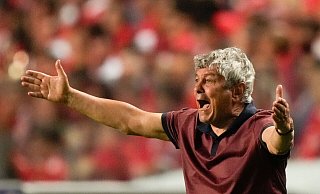 Mircea Lucescu will es mit 79 Jahren noch einmal wissen: Er tritt als neuer Nationaltrainer Rumäniens an - Armando Franca/AP/dpa
