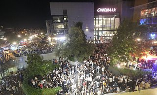 Der Treppentanz am Bielefelder Boulevard ist die beliebteste Open-Air-Party in der Stadt. - Archiv: Peter Unger