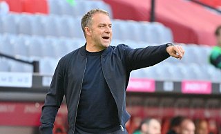 Gilt als aussichtsreichster Kandidat auf das Amt des Bundestrainers: Noch-Bayern-Coach Hansi Flick. - Foto: Peter Kneffel/dpa-Pool/dpa