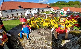 Das Gartenfest in Dalheim findet diesmal vom 1. bis 4. Mai statt. Auf dem Klostergelände wird wieder viel geboten. - Uwe Müller
