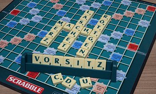 Bis zum Parteitag werden die drei Kandidaten sich drei Mal aneinander messen. - picture alliance / ZB