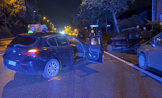 Ein BMW-Fahrer aus Gütersloh geriet auf dem Nordring in den Gegenverkehr und beschädigte insgesamt drei weitere Fahrzeuge. - Thorsten Heß