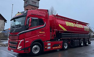 Der neue Sattelzug mit E-Antrieb gehört zum Umweltkonzept der Warburger Firma. Sie sei nahezu zu 90 Prozent CO?-frei, sagt Juniorchef Joris Freytag. - Freytag