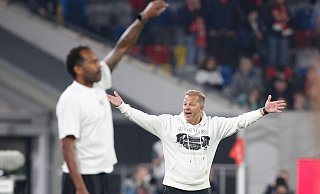 Markus Anfang (l) wird bei Fortuna Düsseldorf Nachfolger von Daniel Thioune. (Archivbild) - Roland Weihrauch/dpa