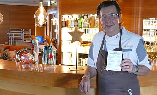 Sternekoch Elmar Simon bietet Silvestermenüs To Go an. - Benedikt Riemer