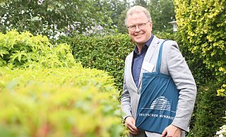 Martin Sonnabend hat sich früh für den Natur- und Umweltschutz eingesetzt. Nun will der Arzt als Einzelbewerber in den Bundestag und das Bedingungslose Grundeinkommen voranbringen. - Florian Weyand