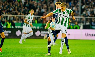 Preußen Münsters Joel Grodowski (vorne), hier im Zweitliga-Duell gegen den SC Paderborn, kommt auf die Alm. - Besim Mazhiqi