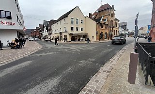 An der Kreuzung Nicolaistraße/Grubestraße/Corbiestraße gab es Zebrastreifen. Kommen die wieder? Oder gibt es eine andere Lösung? Der Rat hat entschieden - Simone Flörke