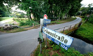 Die Erikenstraße in Avenwedde soll künftig ein Radweg werden. - Andreas Frücht